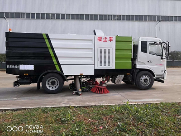 東風(fēng)天錦國(guó)六16方吸塵車