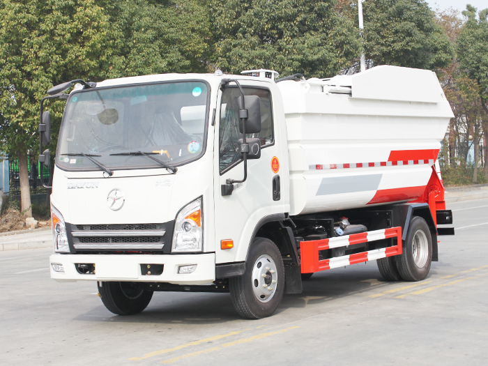 五十鈴后掛桶式垃圾車