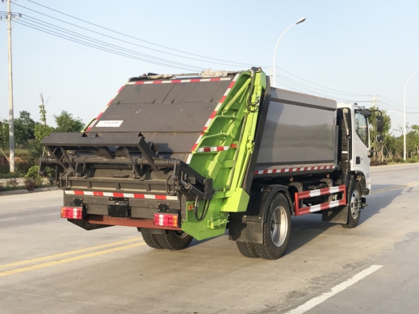 福田歐馬可壓縮式垃圾車