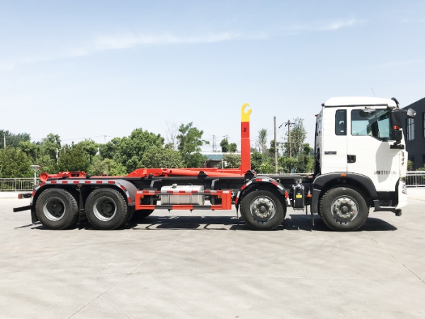 重汽豪沃車廂可卸式垃圾車