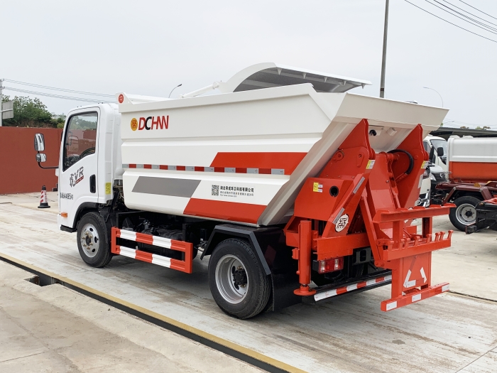 解放藍(lán)牌后掛桶式垃圾車