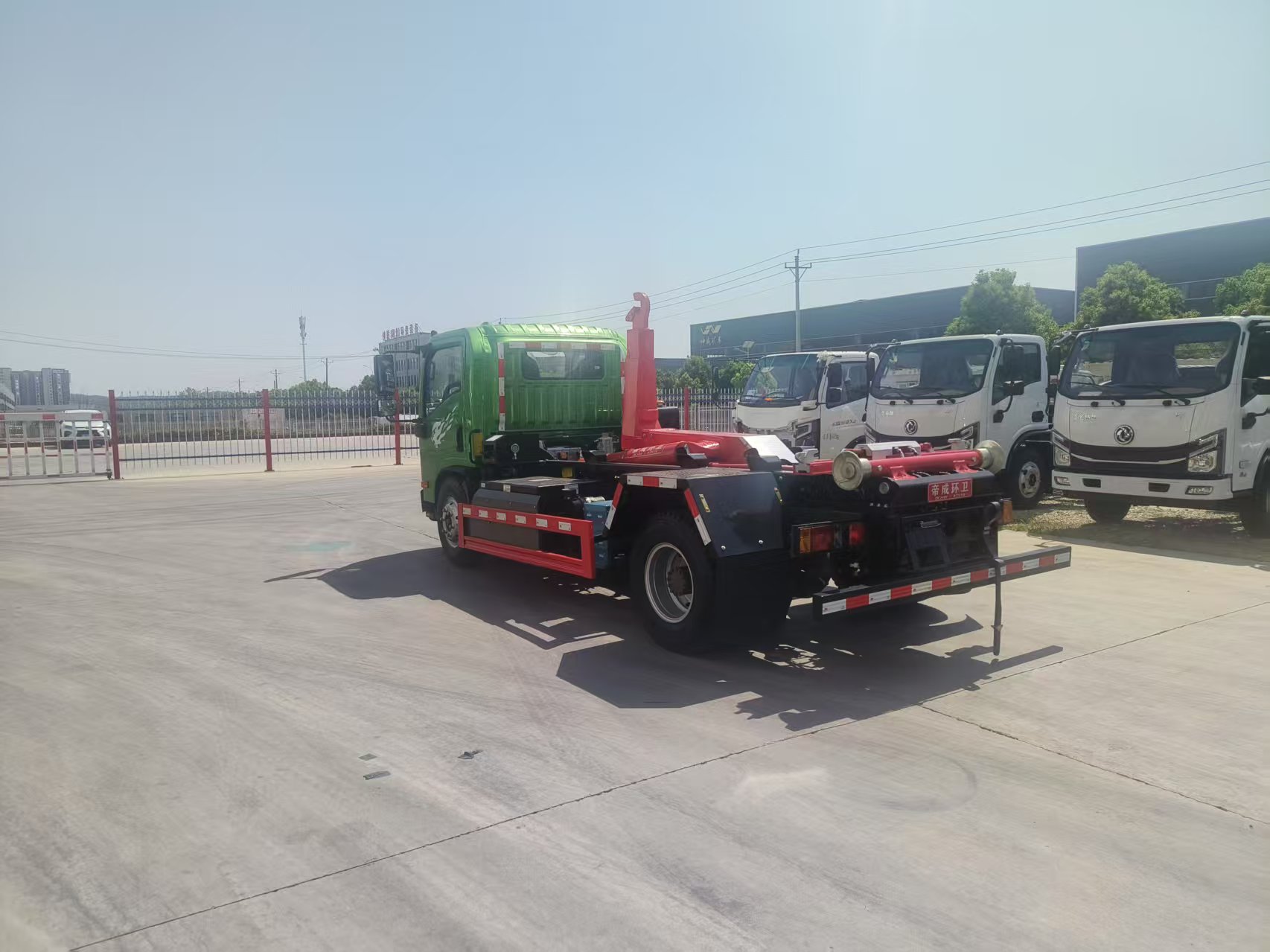 重汽王牌純電動(dòng)12噸勾臂垃圾車