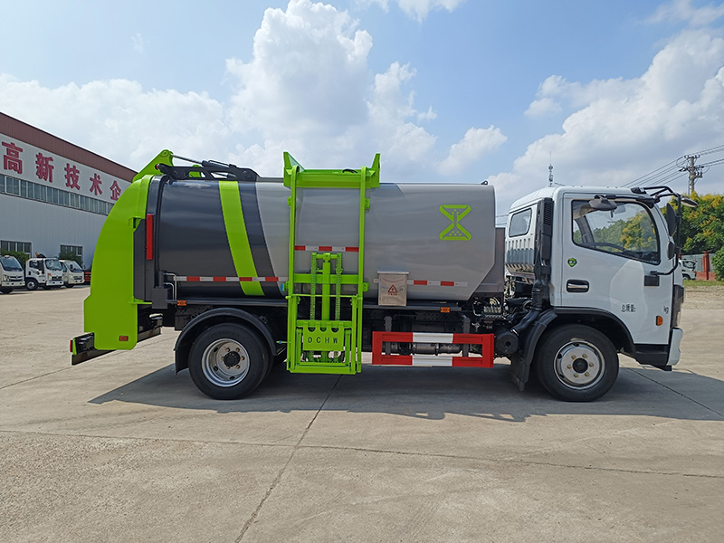 東風小多利卡餐廚垃圾車