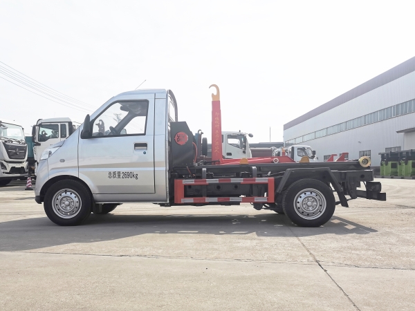 五菱純電動(dòng)車(chē)廂可卸式垃圾車(chē)