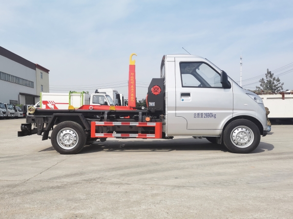 五菱純電動(dòng)車(chē)廂可卸式垃圾車(chē)
