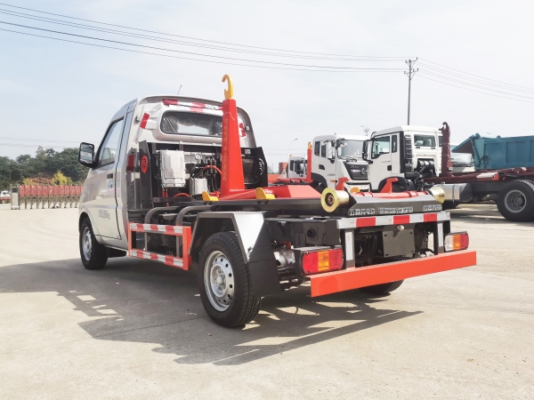 五菱純電動(dòng)車(chē)廂可卸式垃圾車(chē)